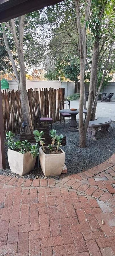 Aandrus Guesthouse Bloemfontein Exterior foto