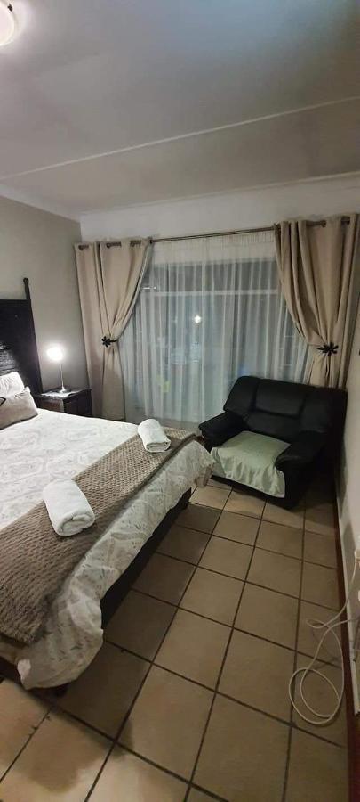 Aandrus Guesthouse Bloemfontein Exterior foto