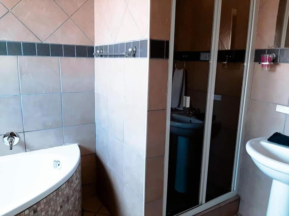 Aandrus Guesthouse Bloemfontein Exterior foto