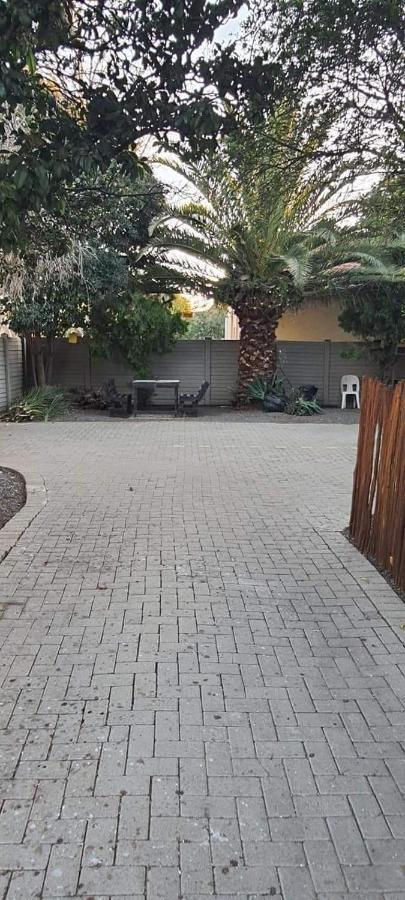 Aandrus Guesthouse Bloemfontein Exterior foto