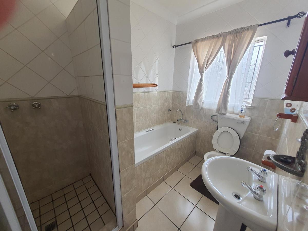 Aandrus Guesthouse Bloemfontein Exterior foto