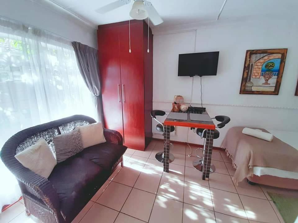 Aandrus Guesthouse Bloemfontein Exterior foto
