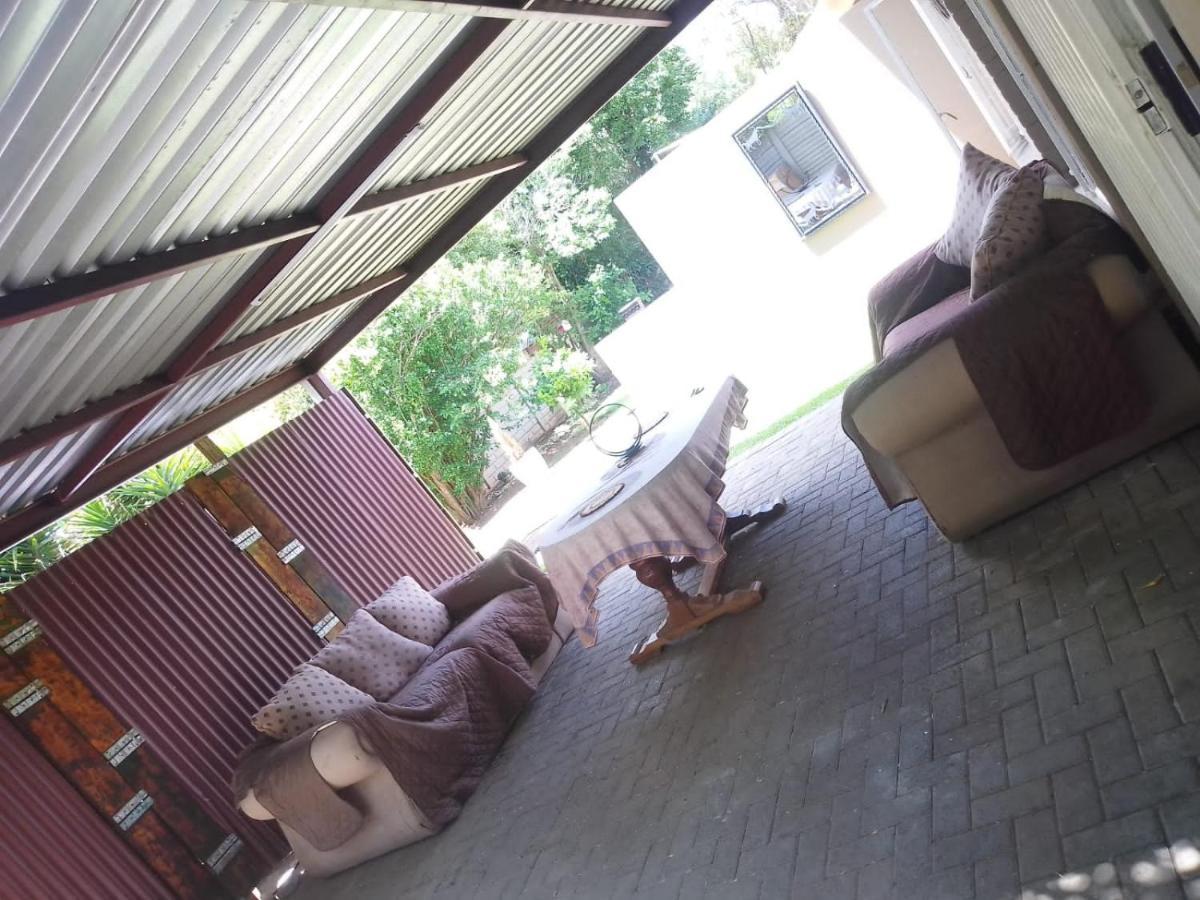 Aandrus Guesthouse Bloemfontein Exterior foto